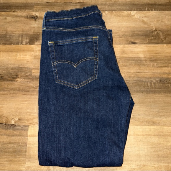 Levis Jeans 541 Mens 36x32 Blue Straight Leg Dark Wash Athletic Stretch Denim - Picture 5 of 5